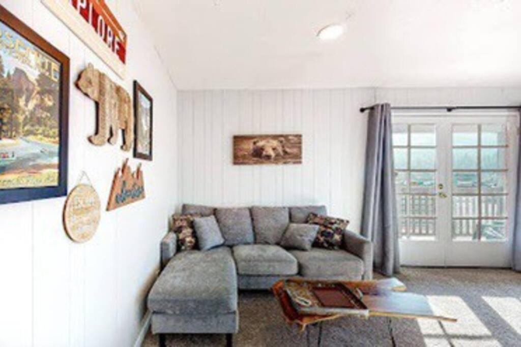 Couples Hideout In Heart Of 奥克赫斯特 外观 照片